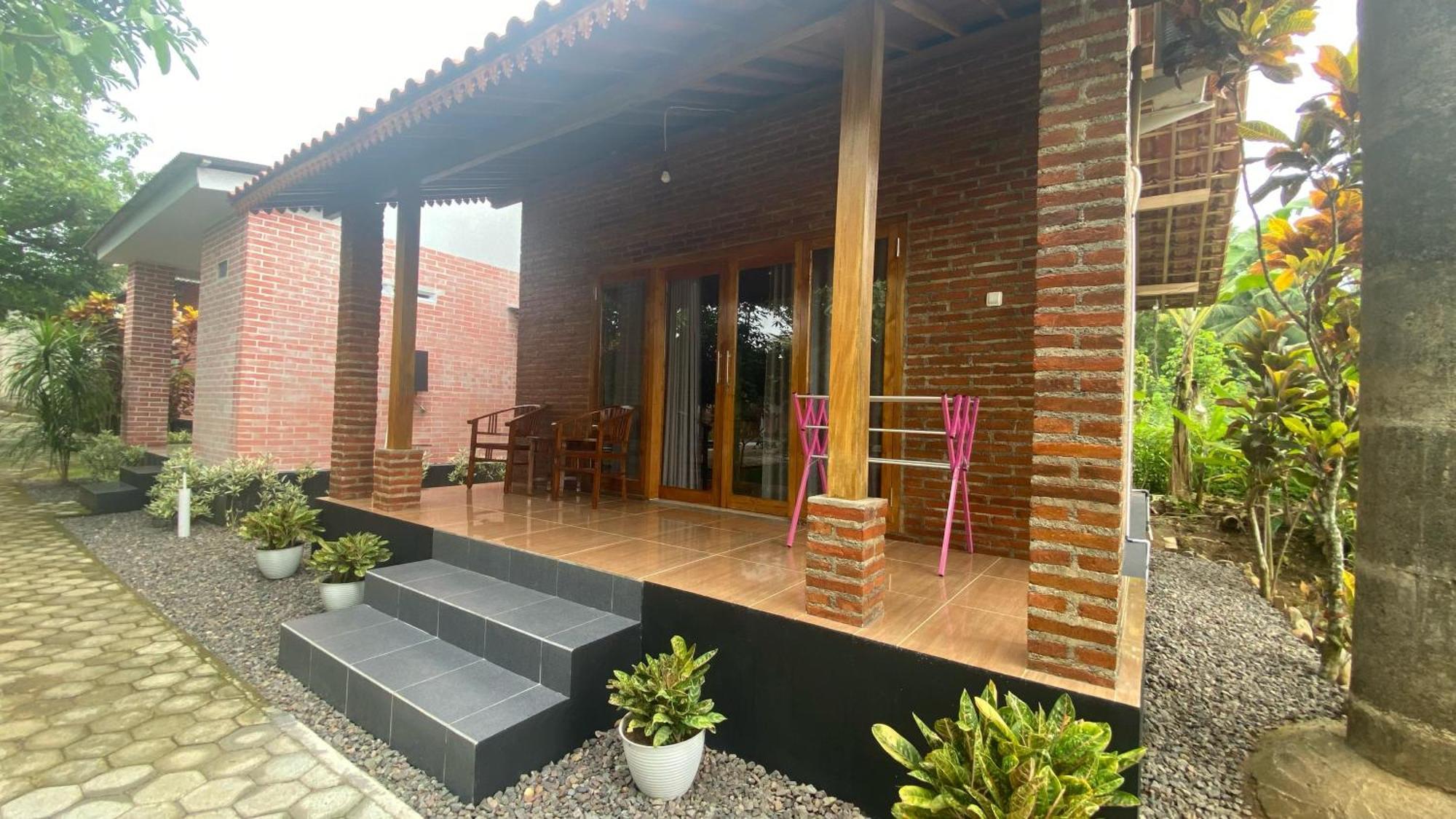 Adventure Turtle Homestay Meru Betiri Sarungan Exterior foto